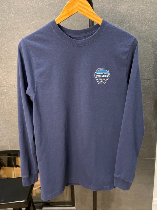 Patagonia Other - Patagonia Navy Long Sleeved Fitz Roy Hex T Shirt Size Small